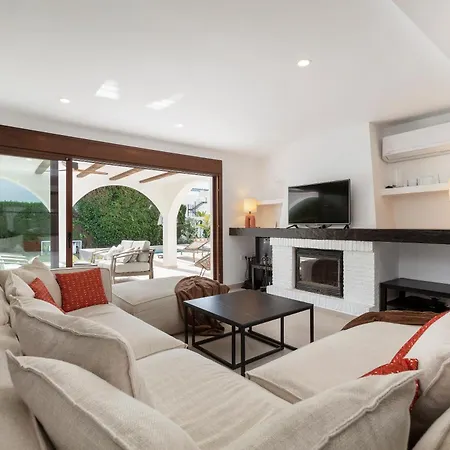 El Junquillo - Luxury 4 Bedroom *