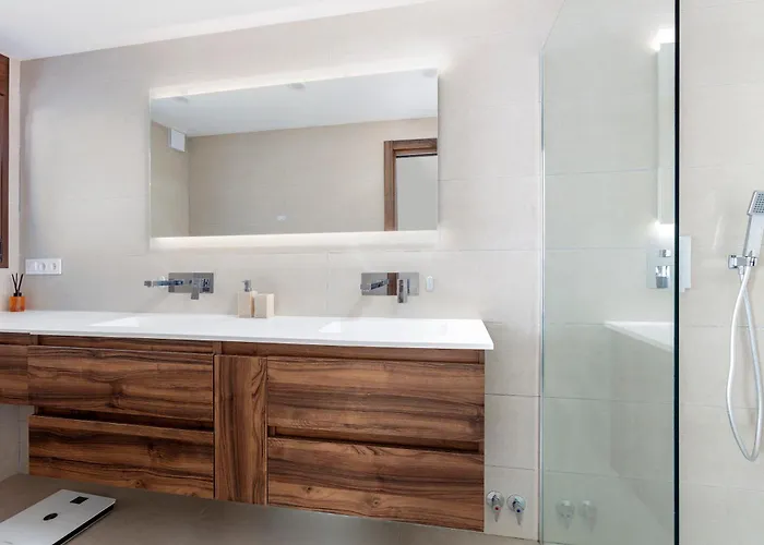 El Junquillo - Luxury 4 Bedroom *