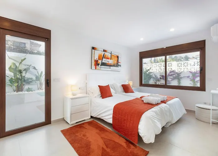 El Junquillo - Luxury 4 Bedroom Villa *